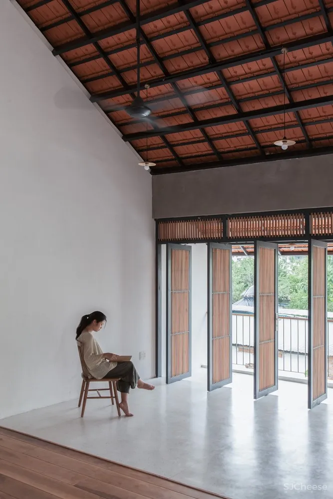 新作 | K59atelier 与自然的和谐相处Tile Roof House 首