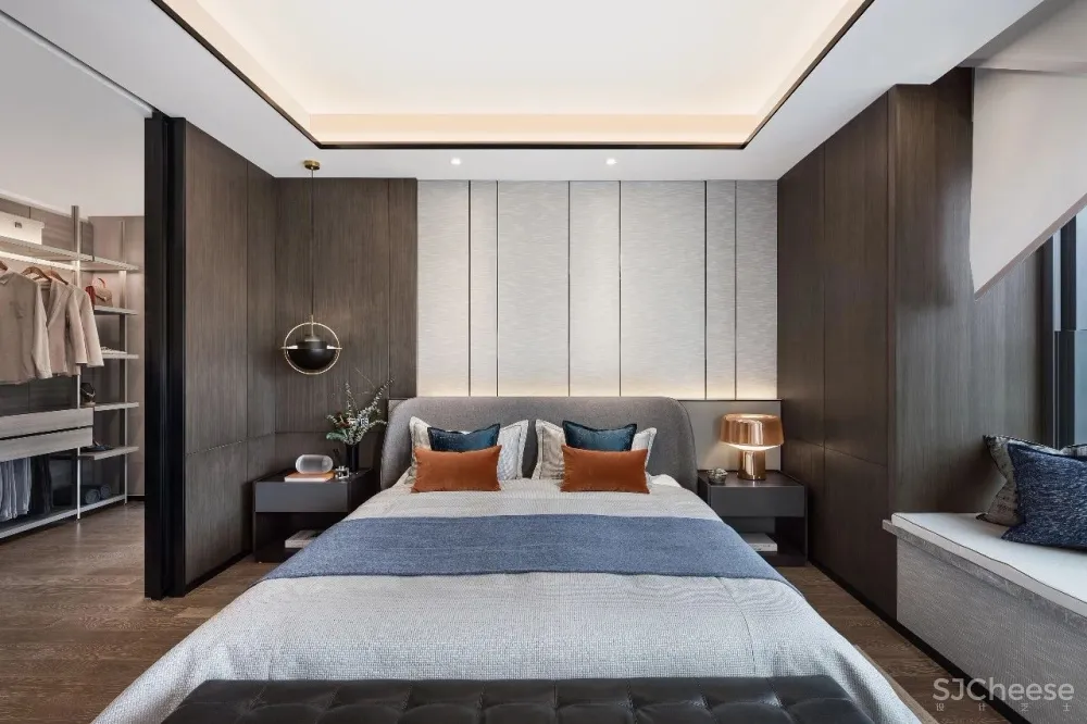 由单纯到复杂,再复归成熟的单纯