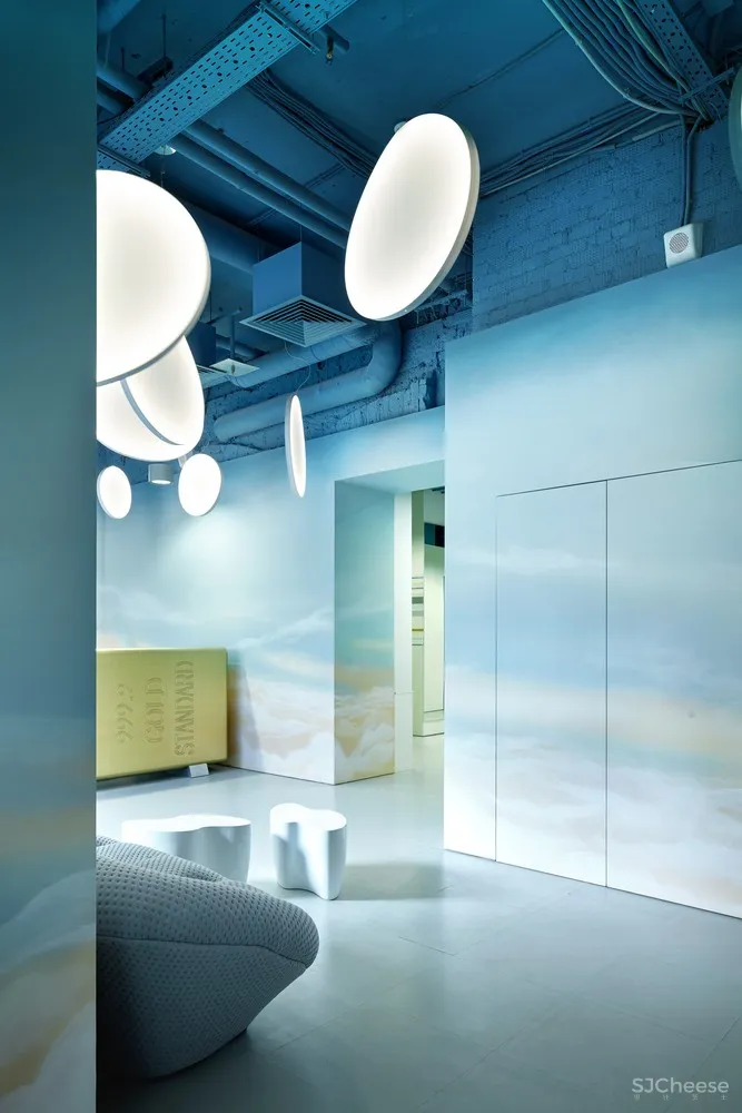 新作 | VOX Architects 俄罗斯渐变天空蓝办公空间