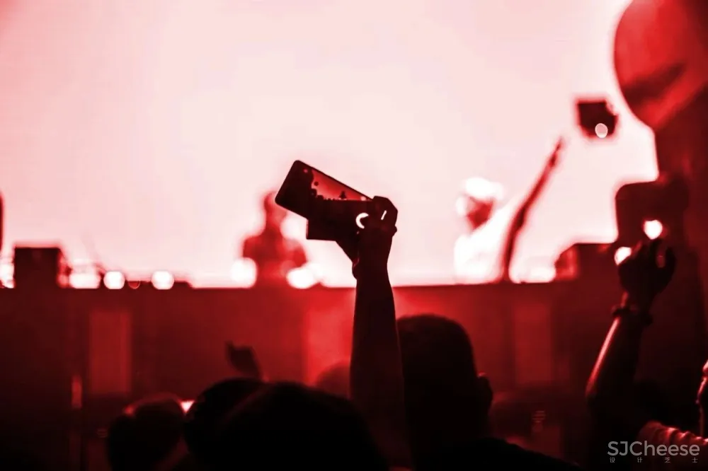 最新 | 黄永才:超有未来感的太空主题星舰酒吧,广州夜店新地标! 首