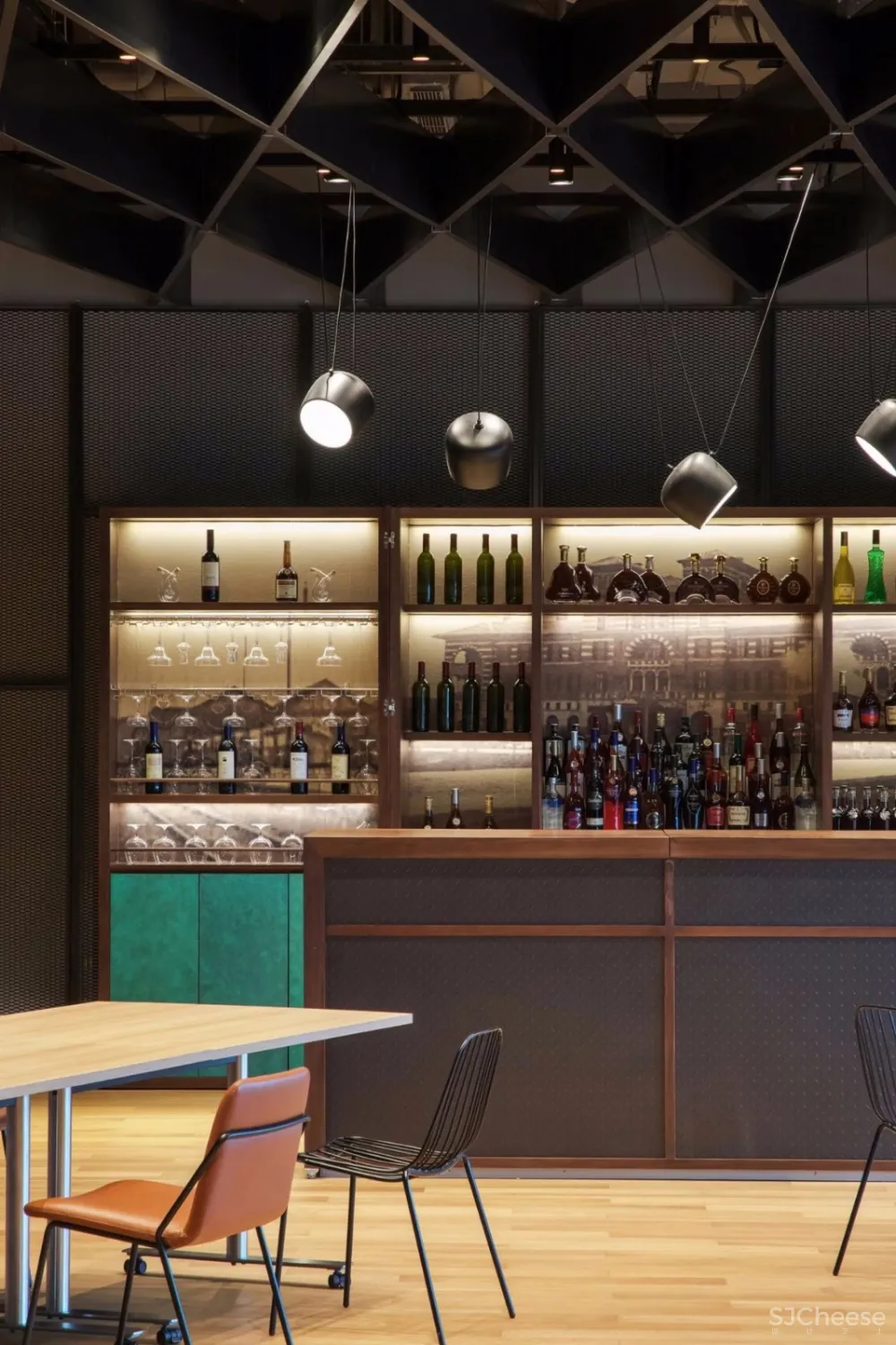 新作 | 全球最潮设计酒店Citizen M 来了,满满的艺术感,惊艳上海 首