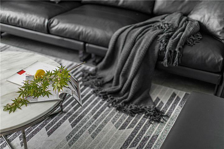 《37℃灰》将简约与高级化为一种低调的奢华 | 一品&囧家 首