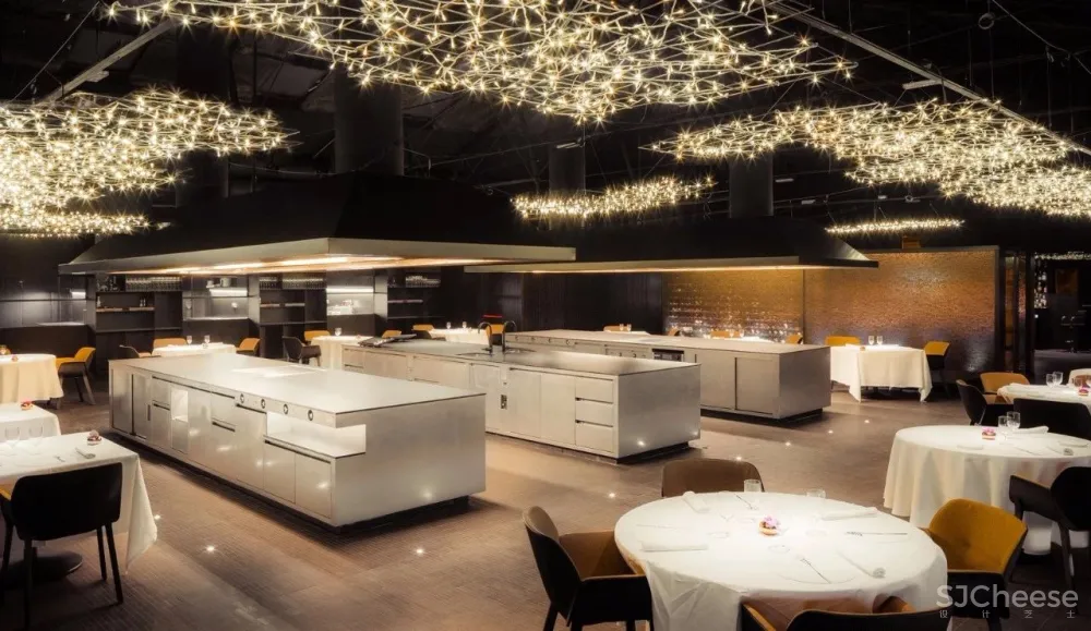 废弃工棚里的顶级米其林餐厅:我们是一家带餐厅的「 厨房 」