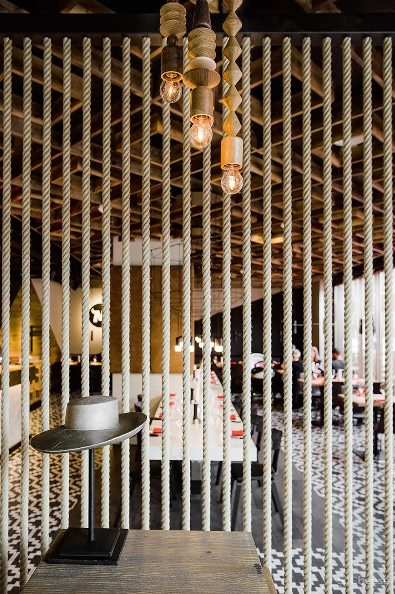 甄选国外餐厅空间设计Restaurant22套（带平面图）529P丨710M