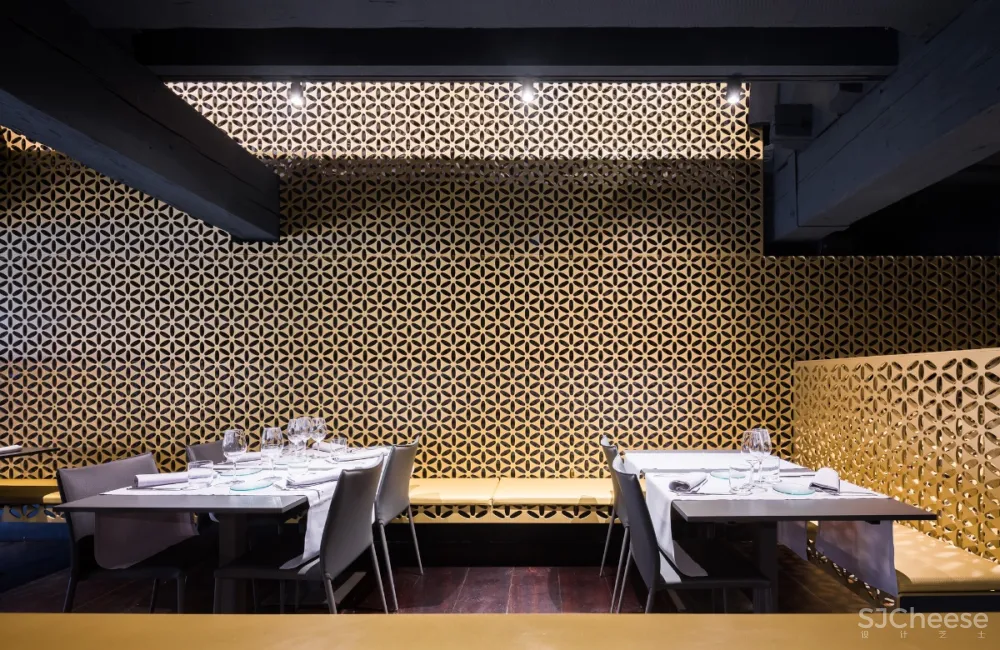 甄选国外餐厅空间设计Restaurant22套（带平面图）529P丨710M