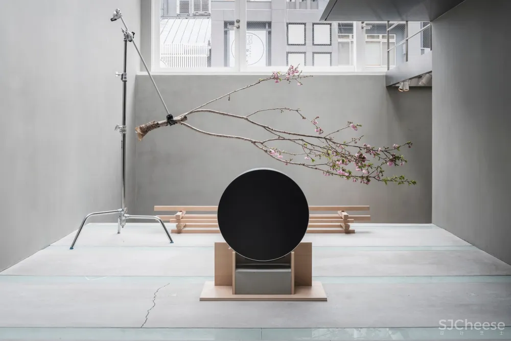 首发 | Yusuke Seki设计,京都Bang&Olufsen音响电子快闪店