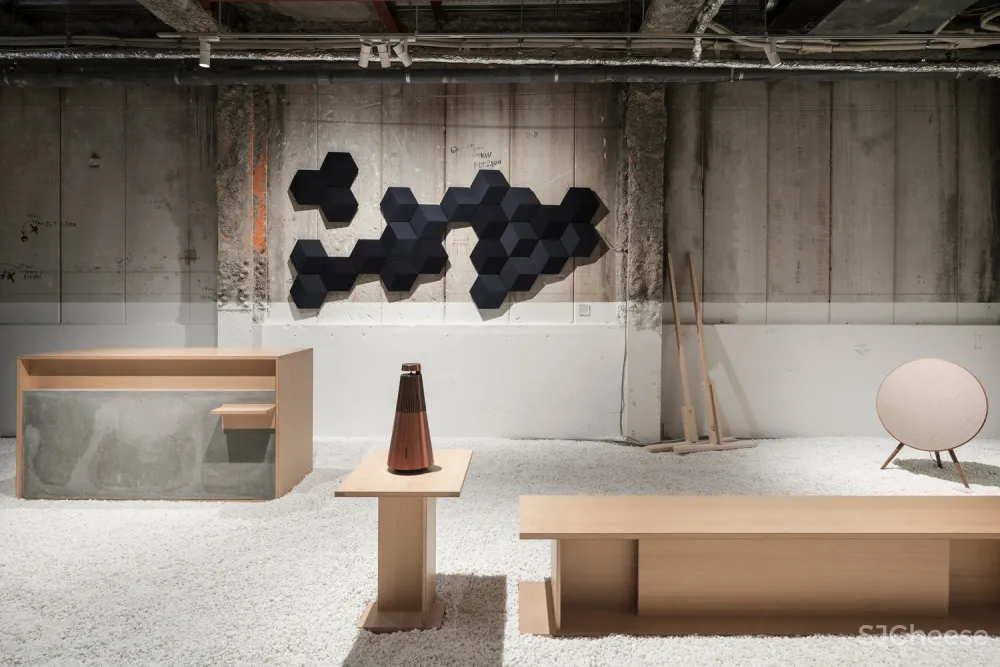 首发 | Yusuke Seki设计,京都Bang&Olufsen音响电子快闪店