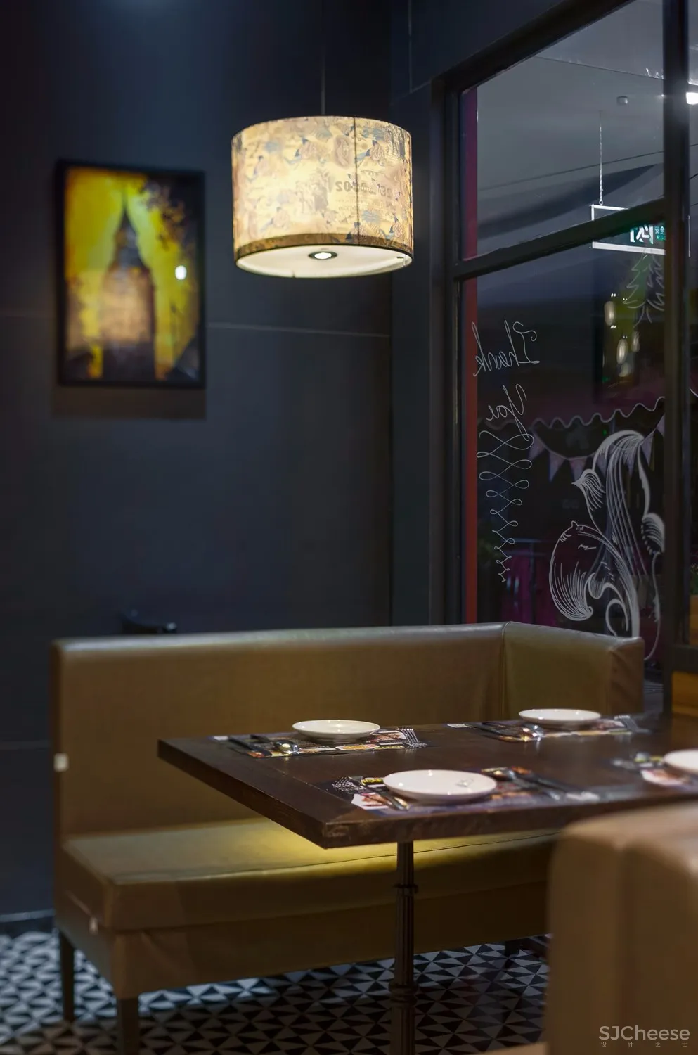 餐饮空间设计铁板烧餐厅设计【月影铁板烧】潋滟月影下的艺术餐厅