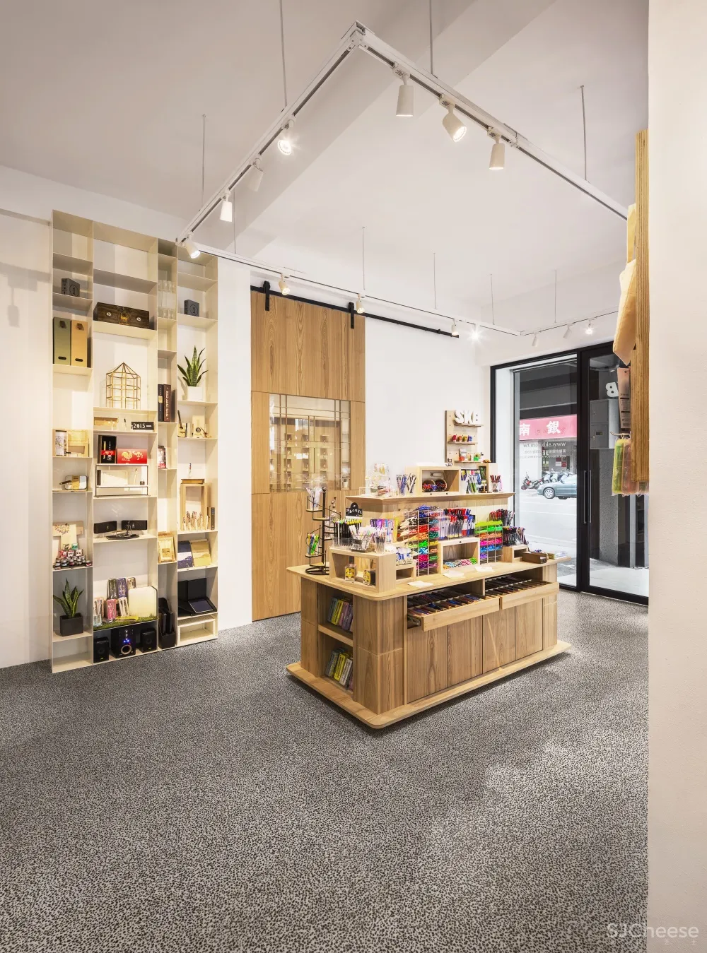 弄木人文空间 | 高雄老字号文具店改造设计