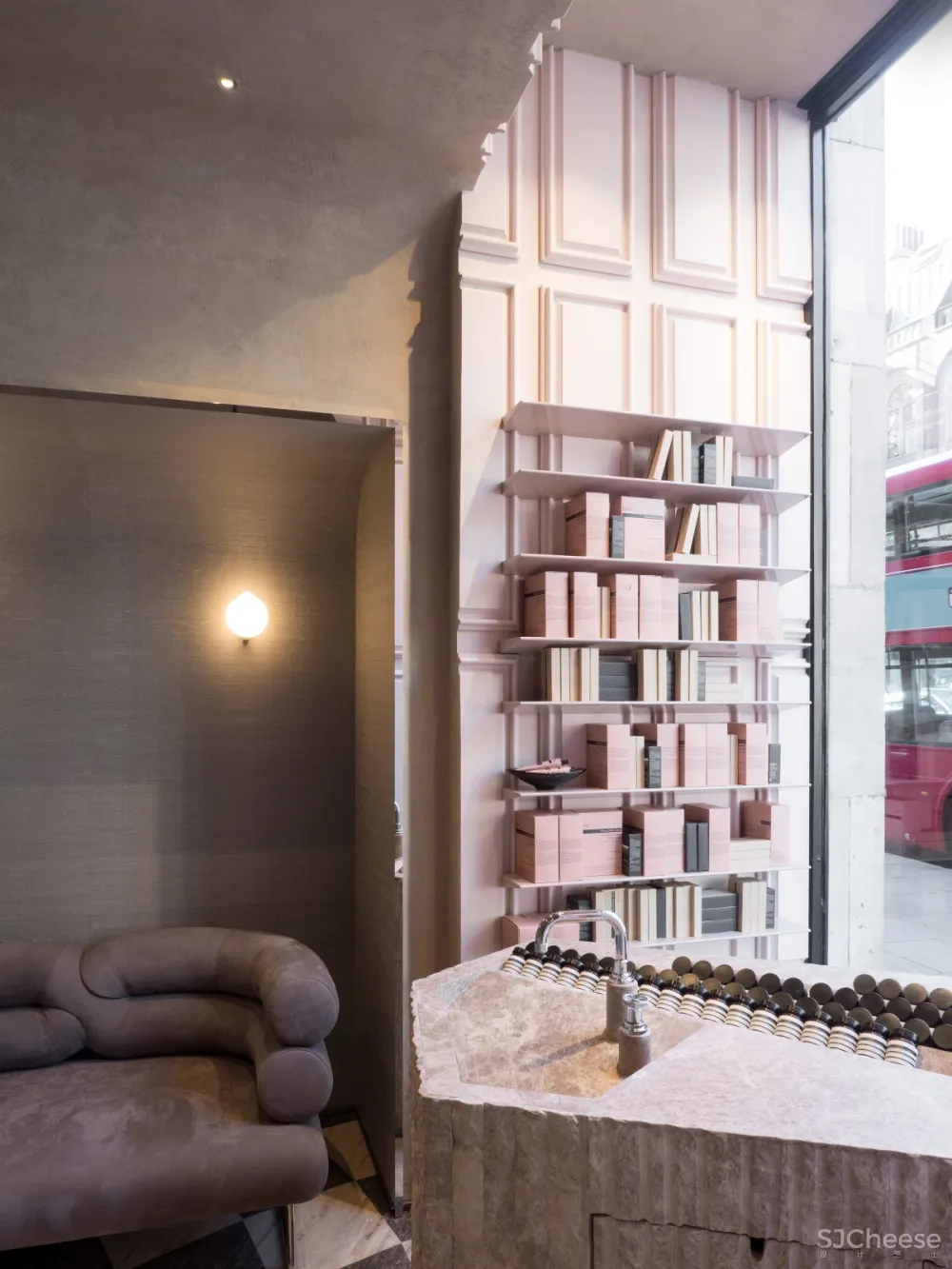 首发 | Aesop专卖店,皮卡迪利商场里充满豪华的氛围商店