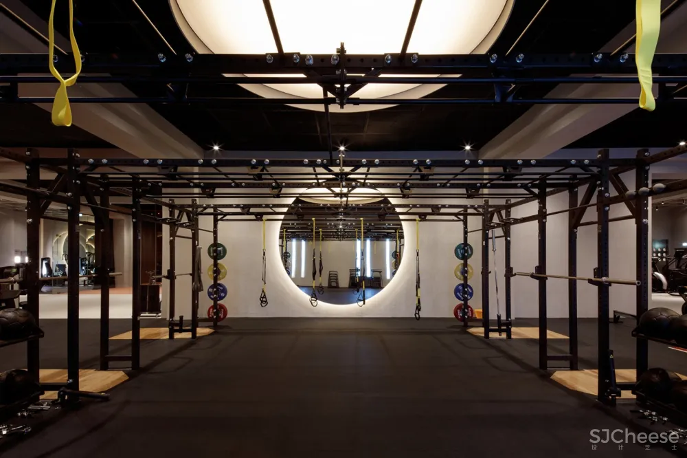 首发 | VSHD设计,迪拜 Warehouse 几何健身房