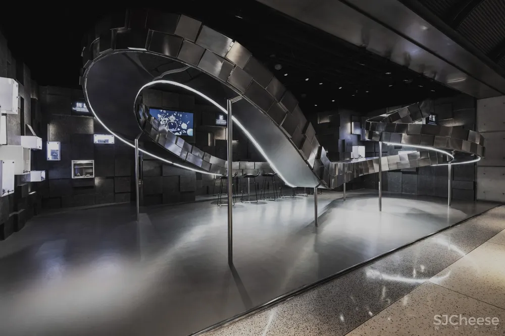 梵誓苏州诚品店 / 平介设计