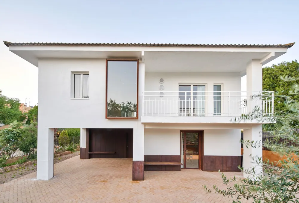 新作 | 画廊住宅,西班牙 / Raúl Sánchez Architects