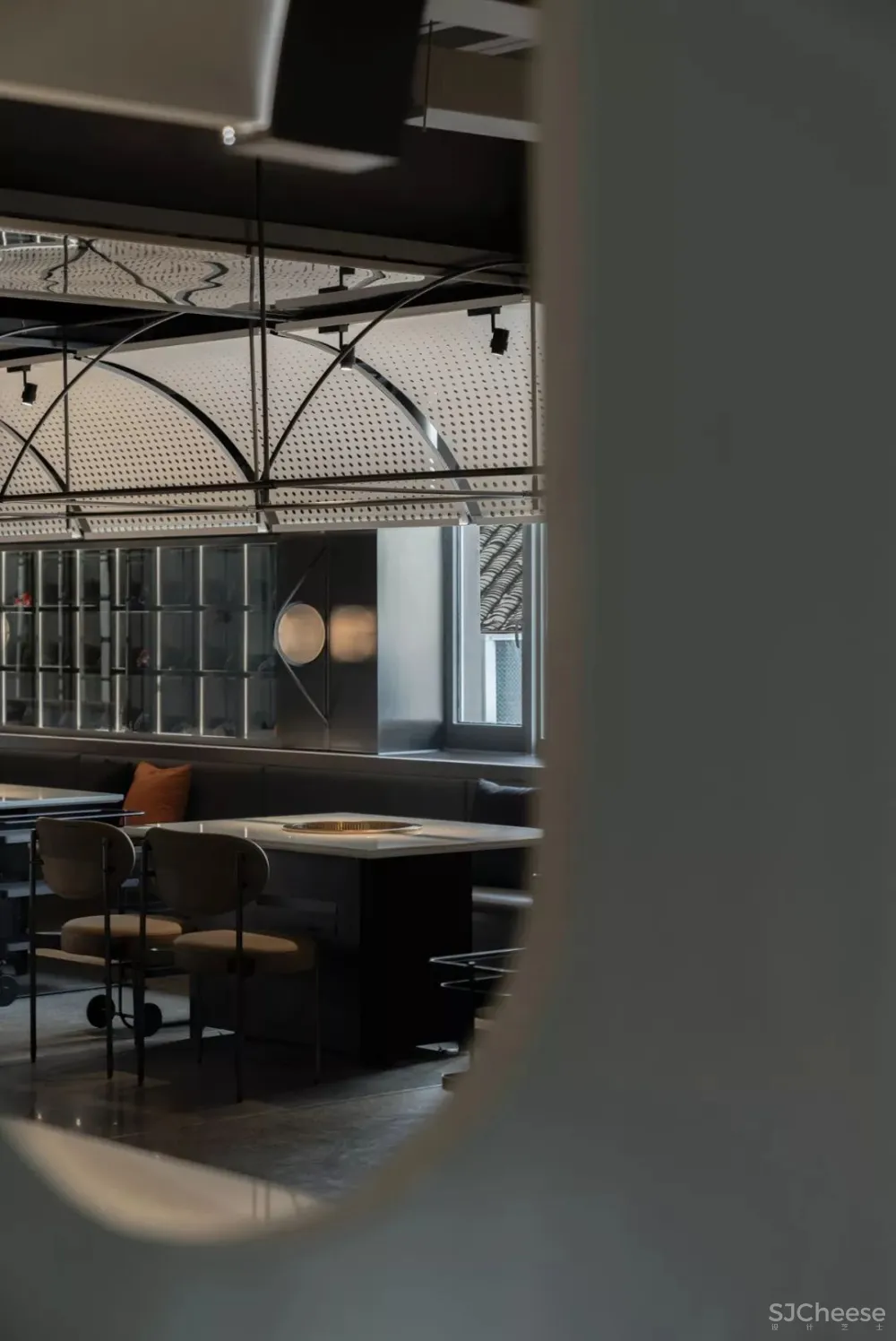 万谦集设计 | 成都太古里天体轨迹设计概念-九里火锅