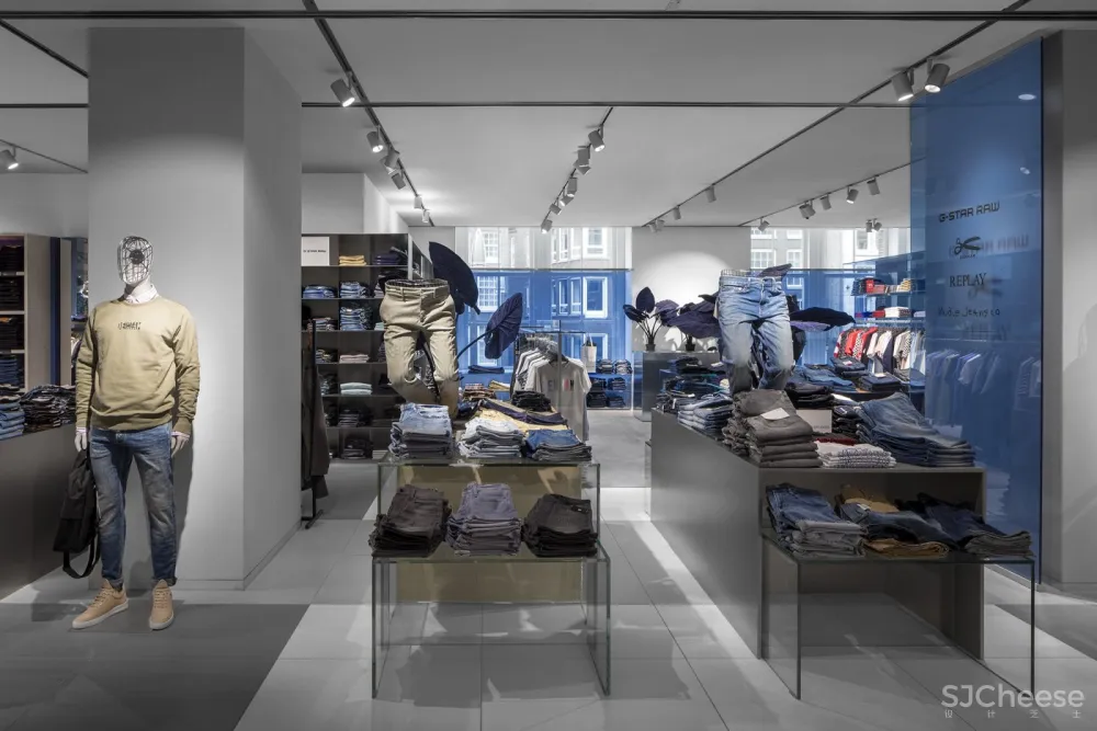 i29 | 荷兰De Bijenkorf奢侈品百货商店