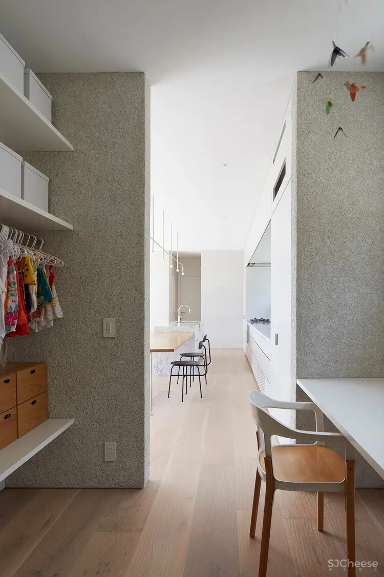 2id Architects | 日本柑橘种植园里的白色超极简住宅
