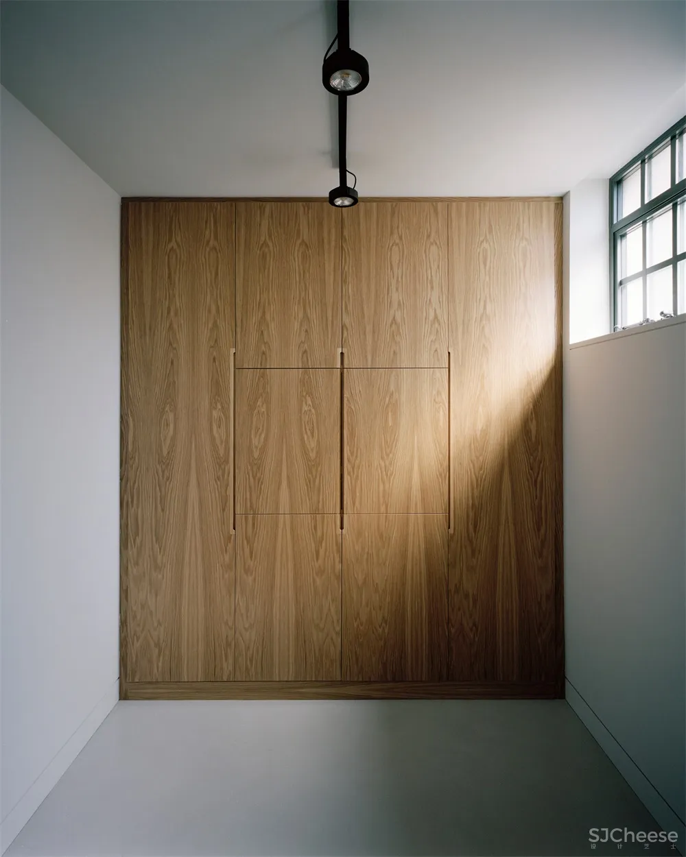 Tasou Associates | 伦敦小仓库改造阳光办公室