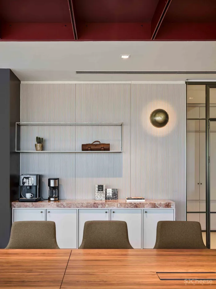 Studio 13 | 百乐嘉利宝办公室和巧克力学院设计