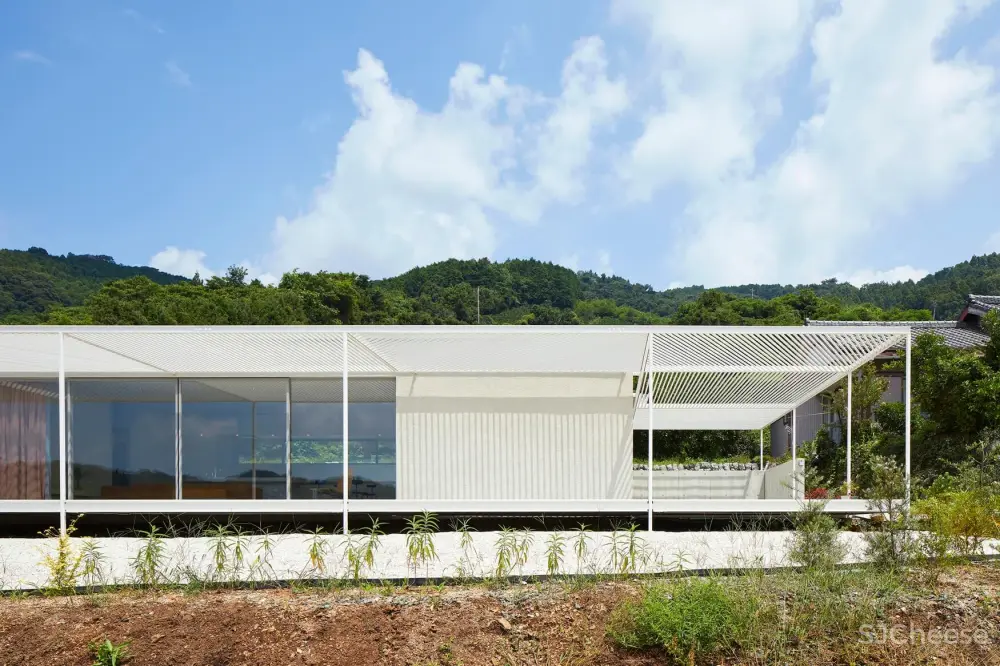 2id Architects | 日本柑橘种植园里的白色超极简住宅
