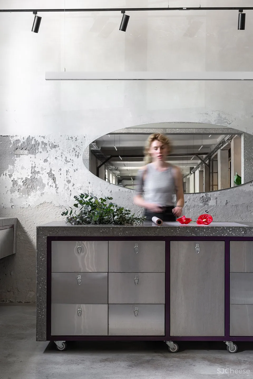 新作 | Dicentra鲜花批发商店,乌克兰 / Rina Lovko Studio