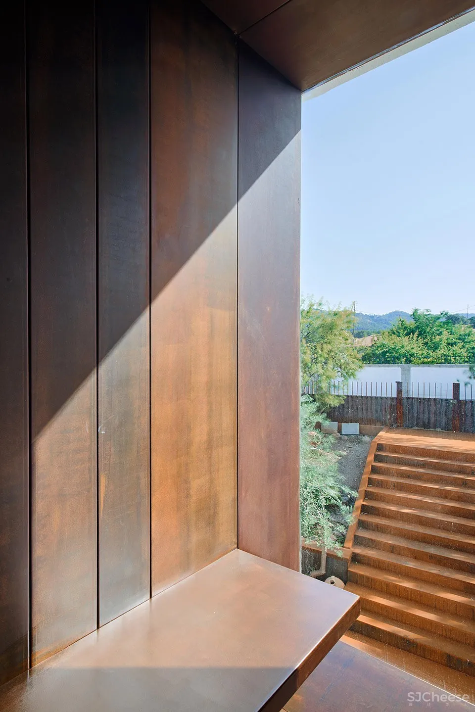 新作 | 画廊住宅,西班牙 / Raúl Sánchez Architects