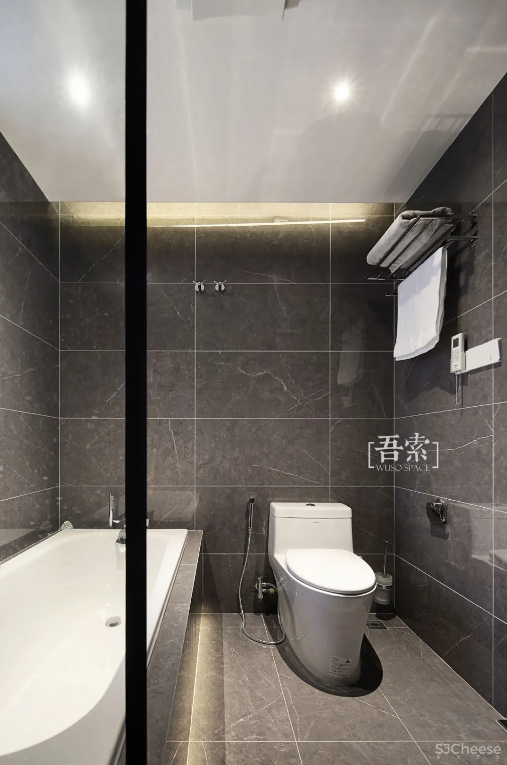 纵马浮世&nbsp; 偏安一隅