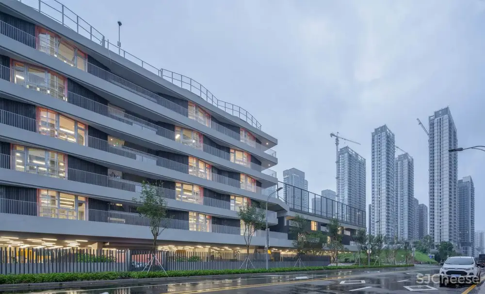 源计划 | 安托山山包概念的深圳红岭实验小学