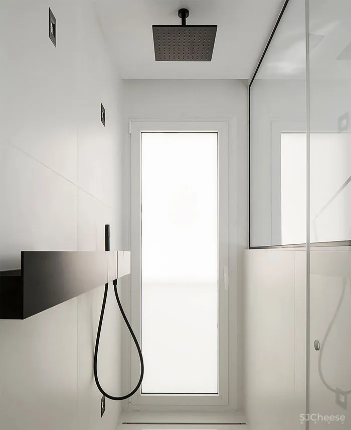 Susanna Cots | 巴塞罗那一间白色海边公寓