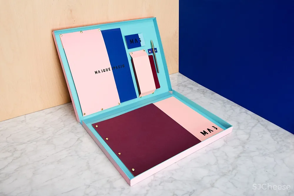 首发 | Masque Spacio设计,位于西班牙的多彩工作室空间