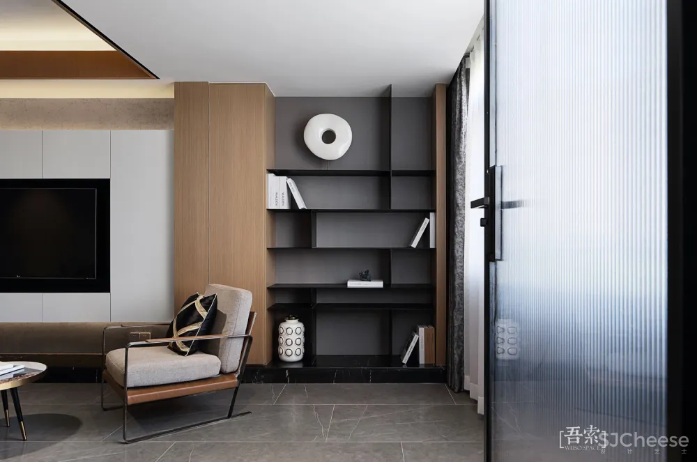 纵马浮世&nbsp; 偏安一隅