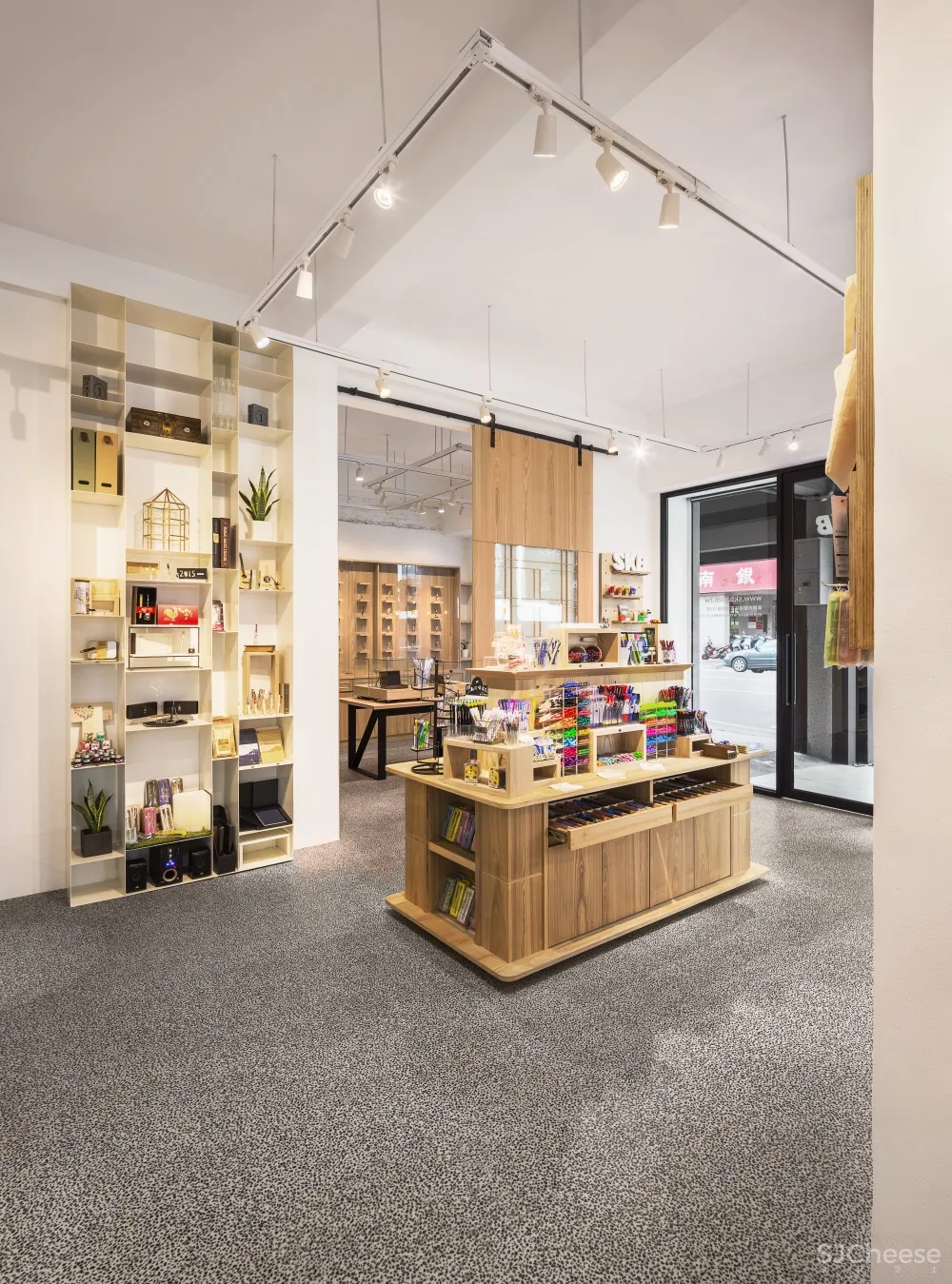 弄木人文空间 | 高雄老字号文具店改造设计