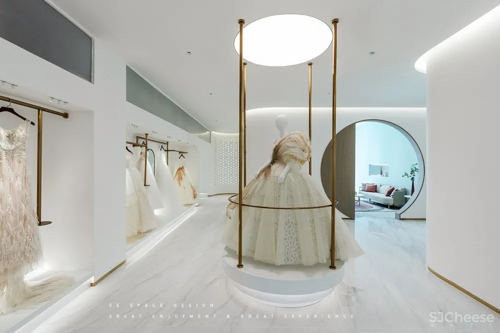 最新 | 季意空间设计,卡斯婚纱CassBridal国际婚纱一品CG店