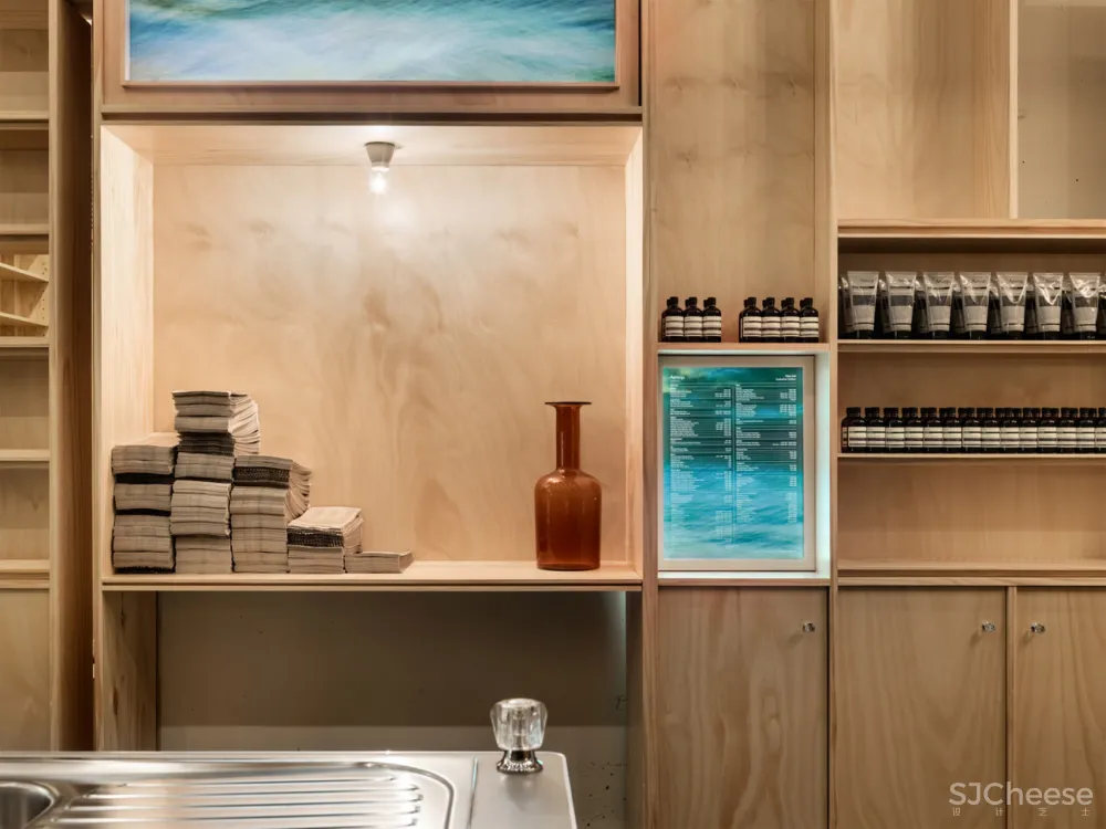 Mlkk Studio | 两间伊索Aesop店面设计