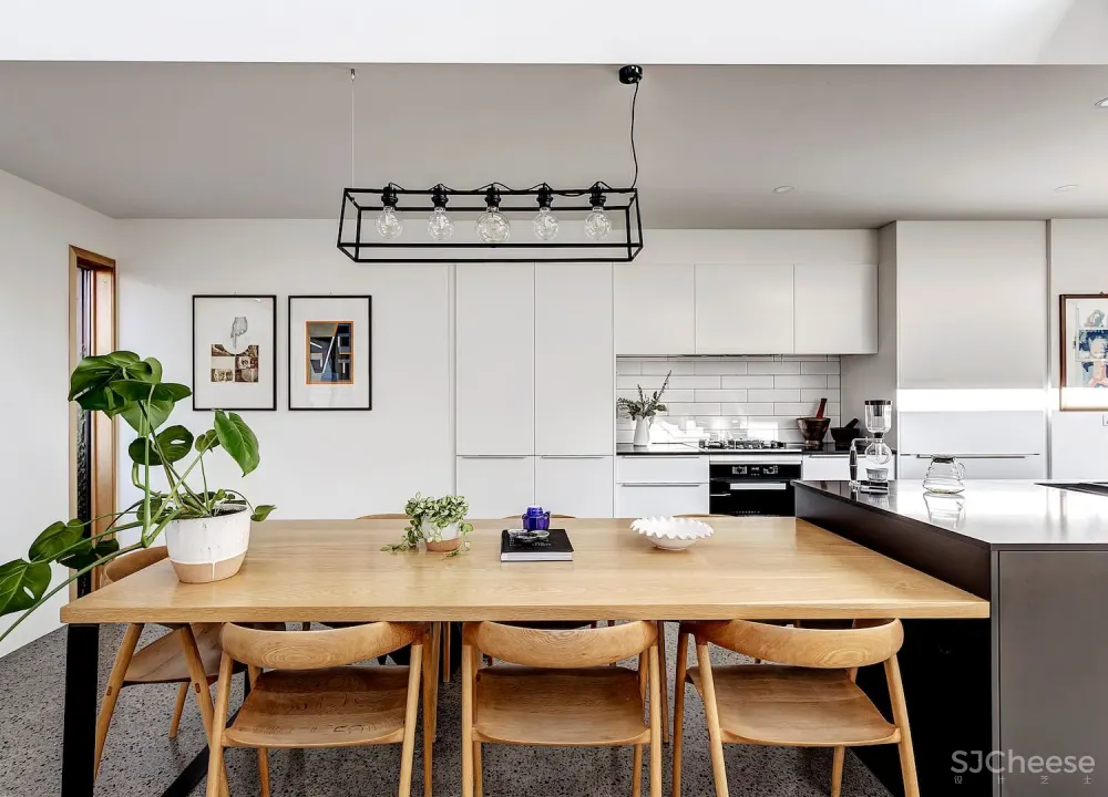 Andrew Maynard | 墨尔本简约阳光阁楼设计