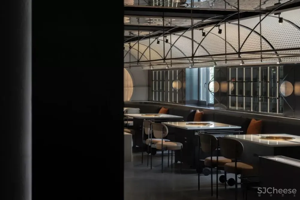 万谦集设计 | 成都太古里天体轨迹设计概念-九里火锅