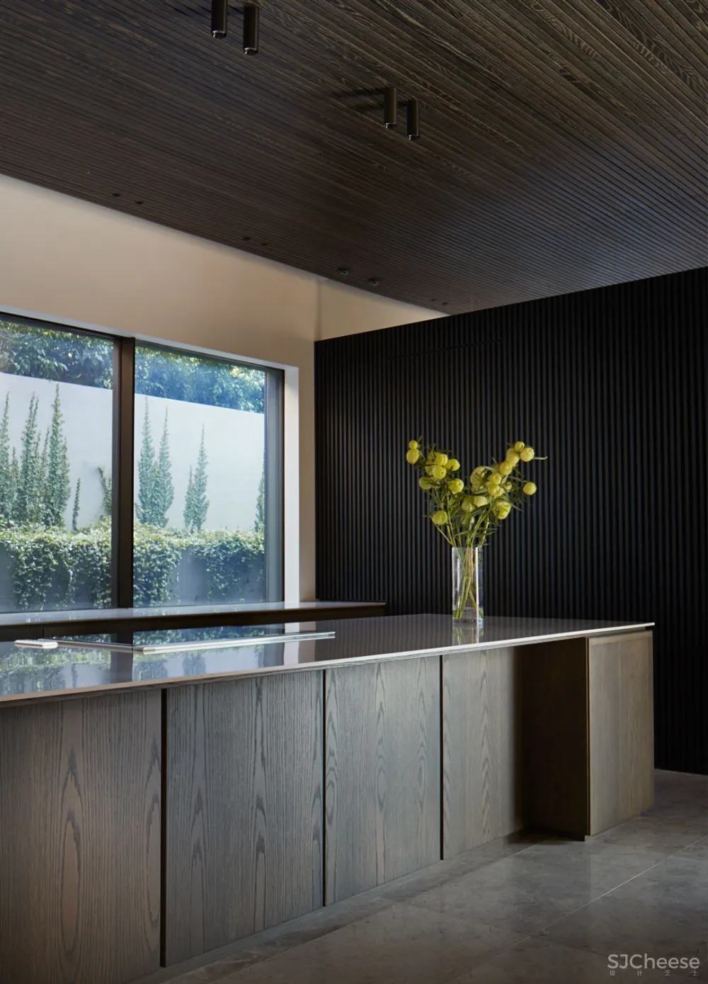 首发 | Hecker Guthrie设计事务所,墨尔本Shou-sugi-ban住宅