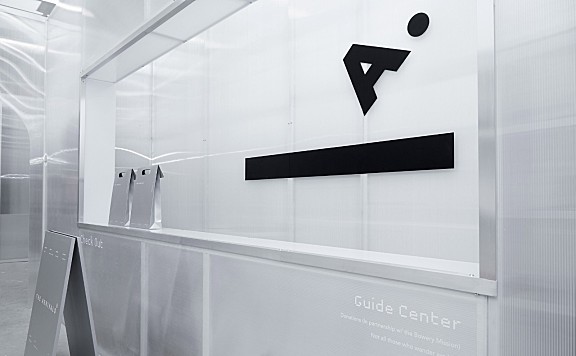 首发 | Brooklyn experiential studio设计,纽约OutThere Lab时装快闪店