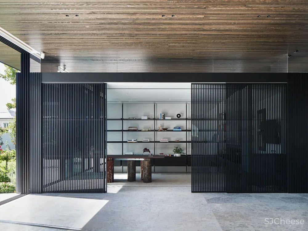 首发 | Hecker Guthrie设计事务所,墨尔本Shou-sugi-ban住宅