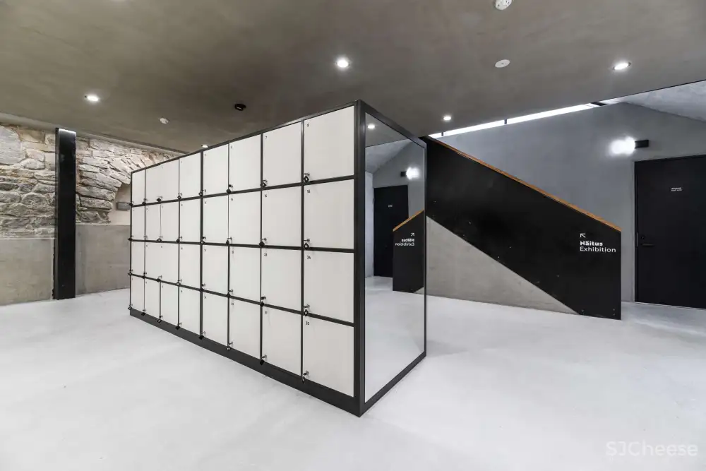 KAOS Architects | 爱沙尼亚13世纪古城堡翻新