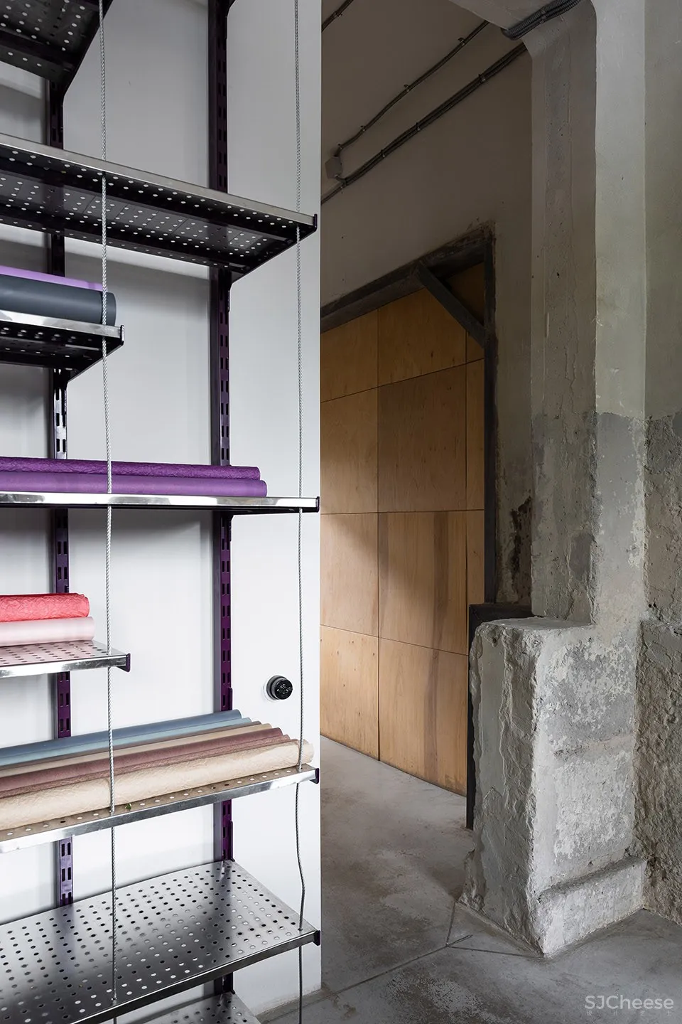 新作 | Dicentra鲜花批发商店,乌克兰 / Rina Lovko Studio