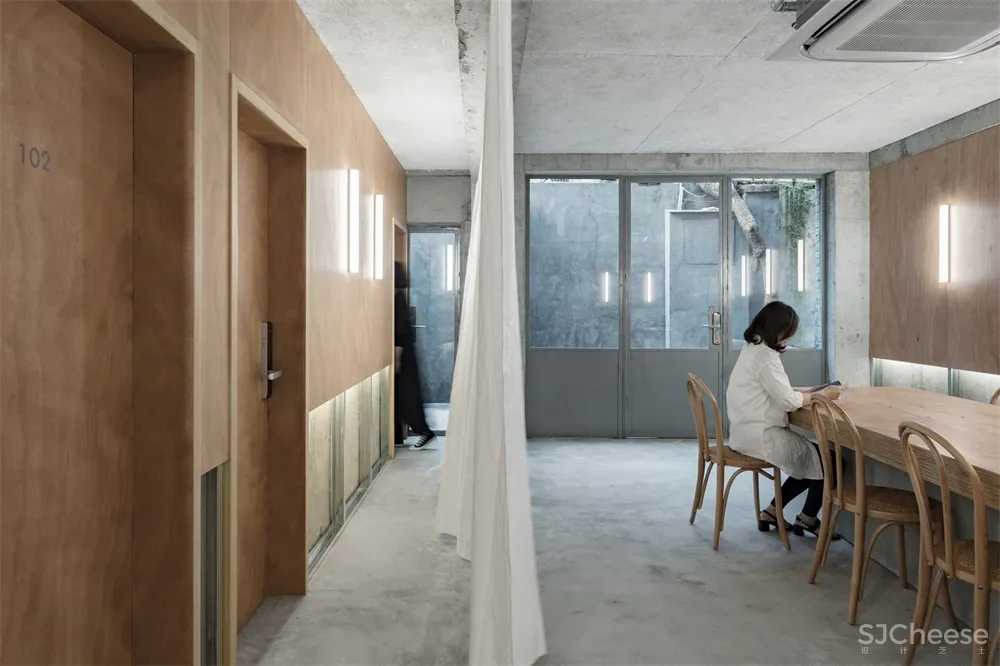 小大建筑设计事务所 | 广州不远民宿·新余庆里