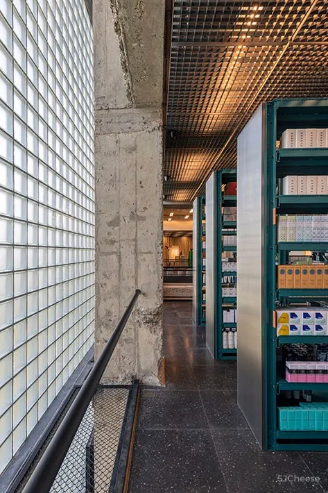 首发 | AIM恺慕建筑事务所,HARMAY话梅美妆北京旗舰店