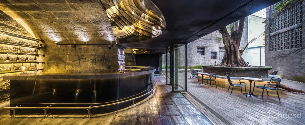 重庆“几许町”酒吧 / 青·微舍工作室