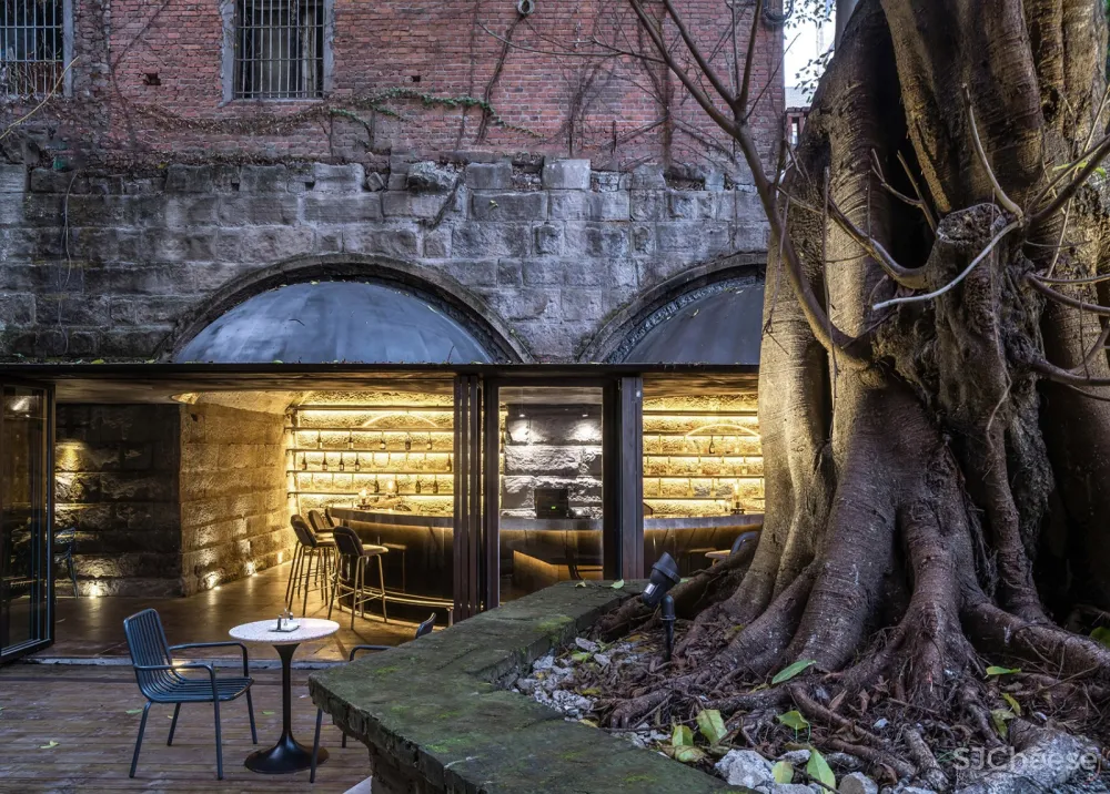 重庆“几许町”酒吧 / 青·微舍工作室