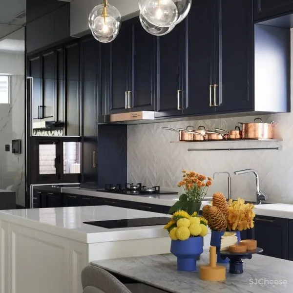 蘊.皎潔 À la Blanc 住宅方案/台湾理絲室內設計