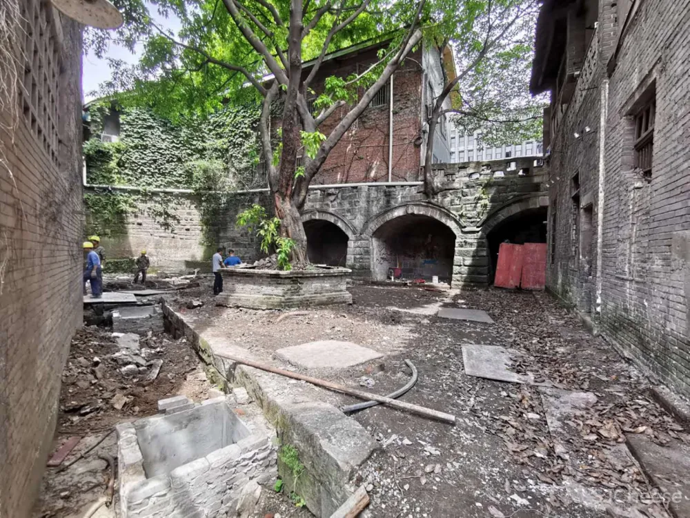 重庆“几许町”酒吧 / 青·微舍工作室