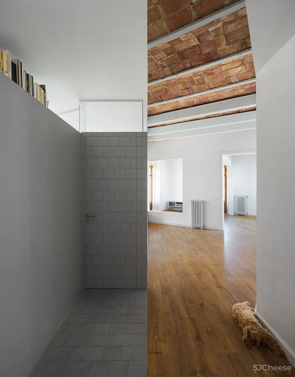 AUSIÀS MARCH公寓改造,巴塞罗那 / Hiha Studio