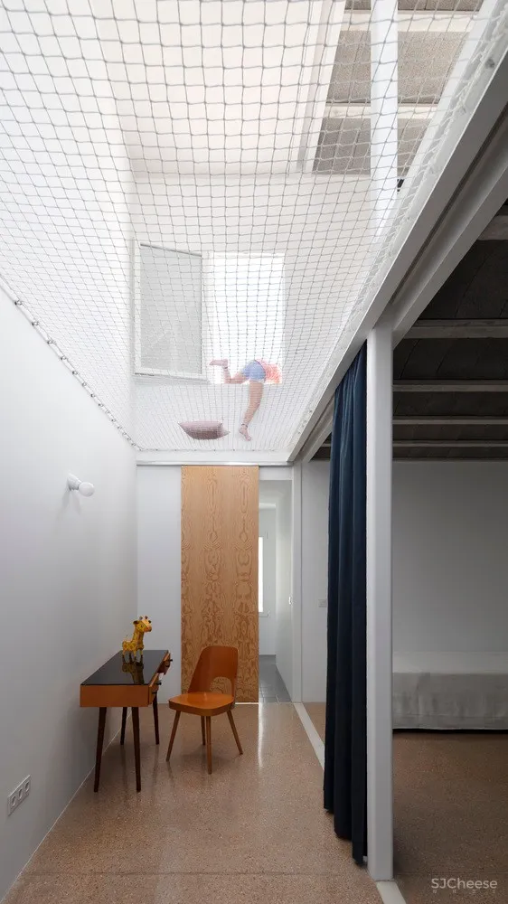 首发 | CRUX arquitectos设计,西班牙REI House简约住宅