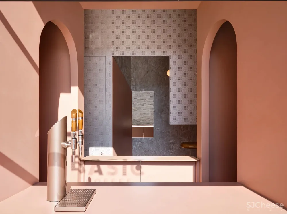 Office AIO | 北京鲜鱼口本质咖啡BASIC COFFEE