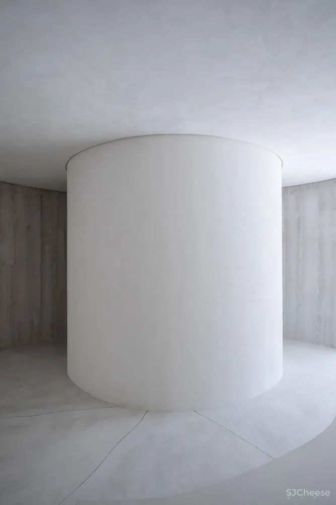 首发 | MNMA studio设计,巴西极简主义Selo品牌手工鞋店